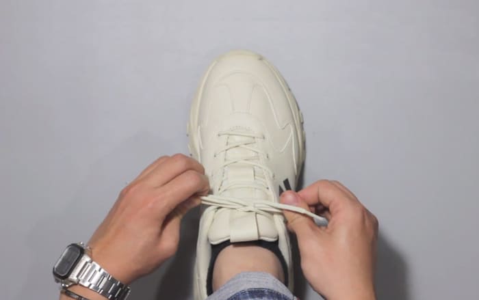 cách buộc dây giày mlb chunky